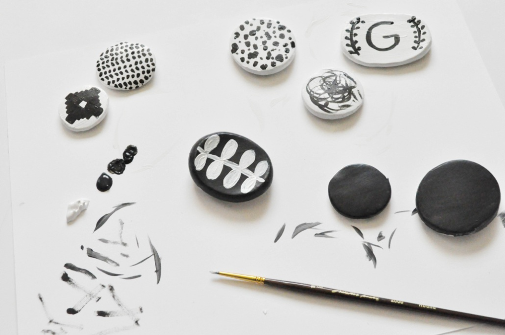 Clay Typewriter Key Magnets // DIY