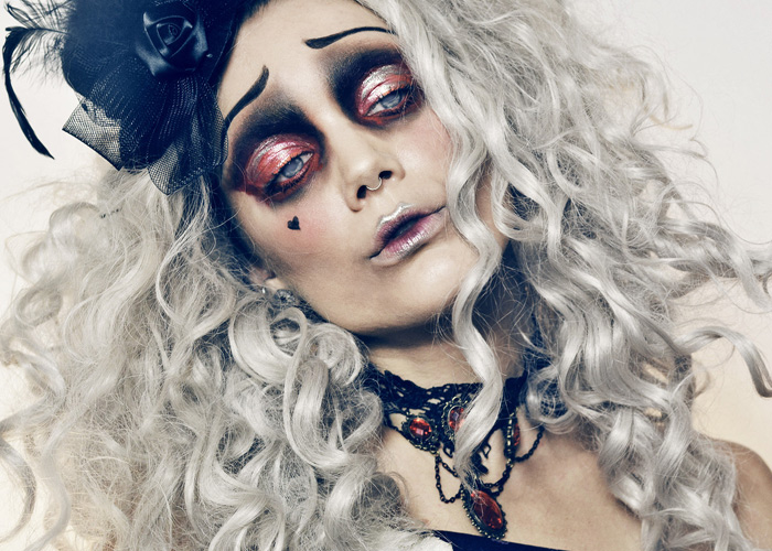 7 Seriously Incredible Halloween Makeup Ideas - Wonder Forest