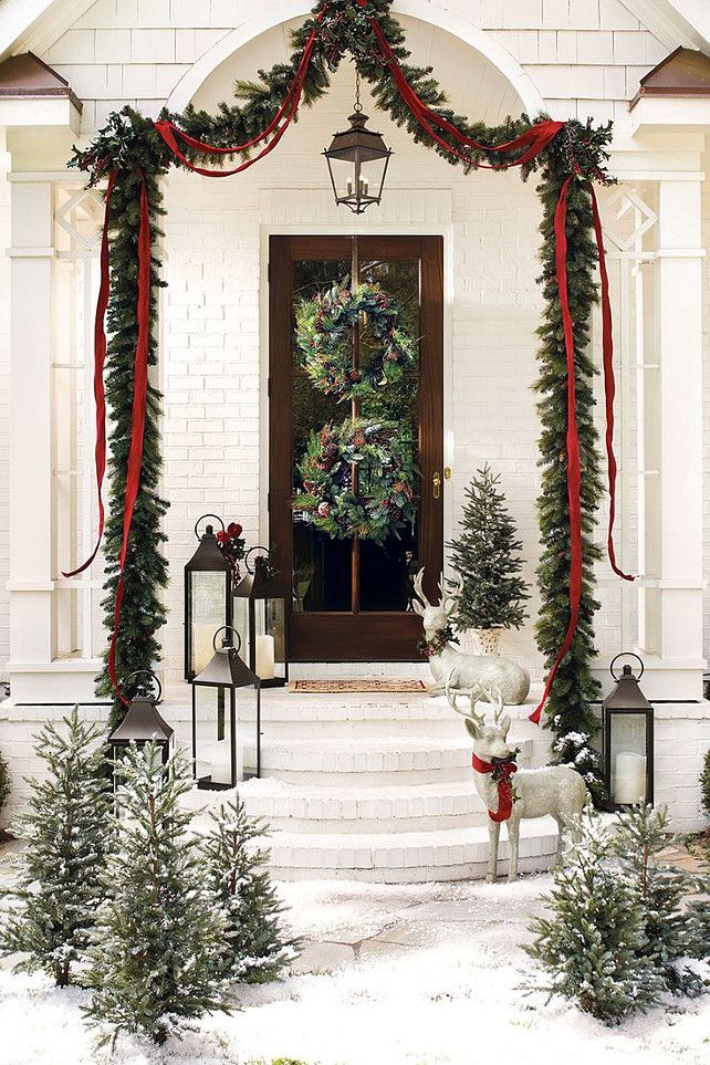 Outdoor Christmas Door and Entry