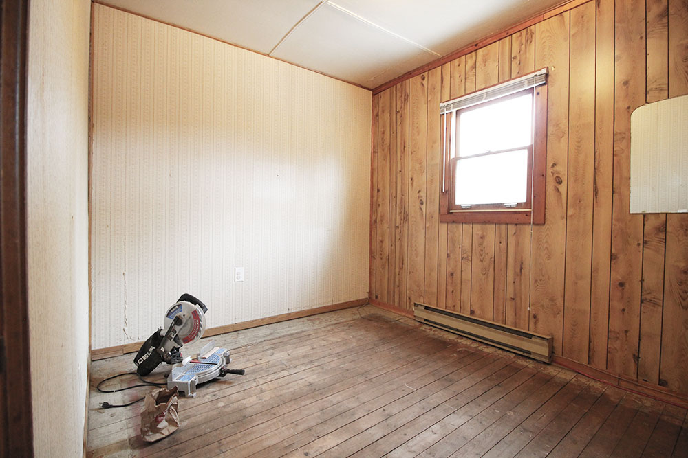 Bedroom Makeover: Before - Painting Wallpaper and Panelling - Wonder Forest Bedroom Makeover: Before - Painting Wallpaper and Panelling - Wonder Forest