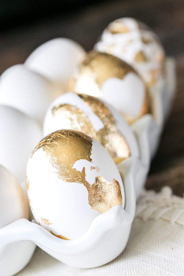 10 Adorable Easter Egg DIYs You Need to Try