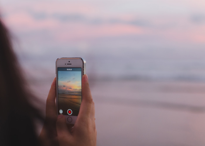 5 Ways To Leverage Your Business with Instagram Stories + 5 Gorgeous Story Template Freebies