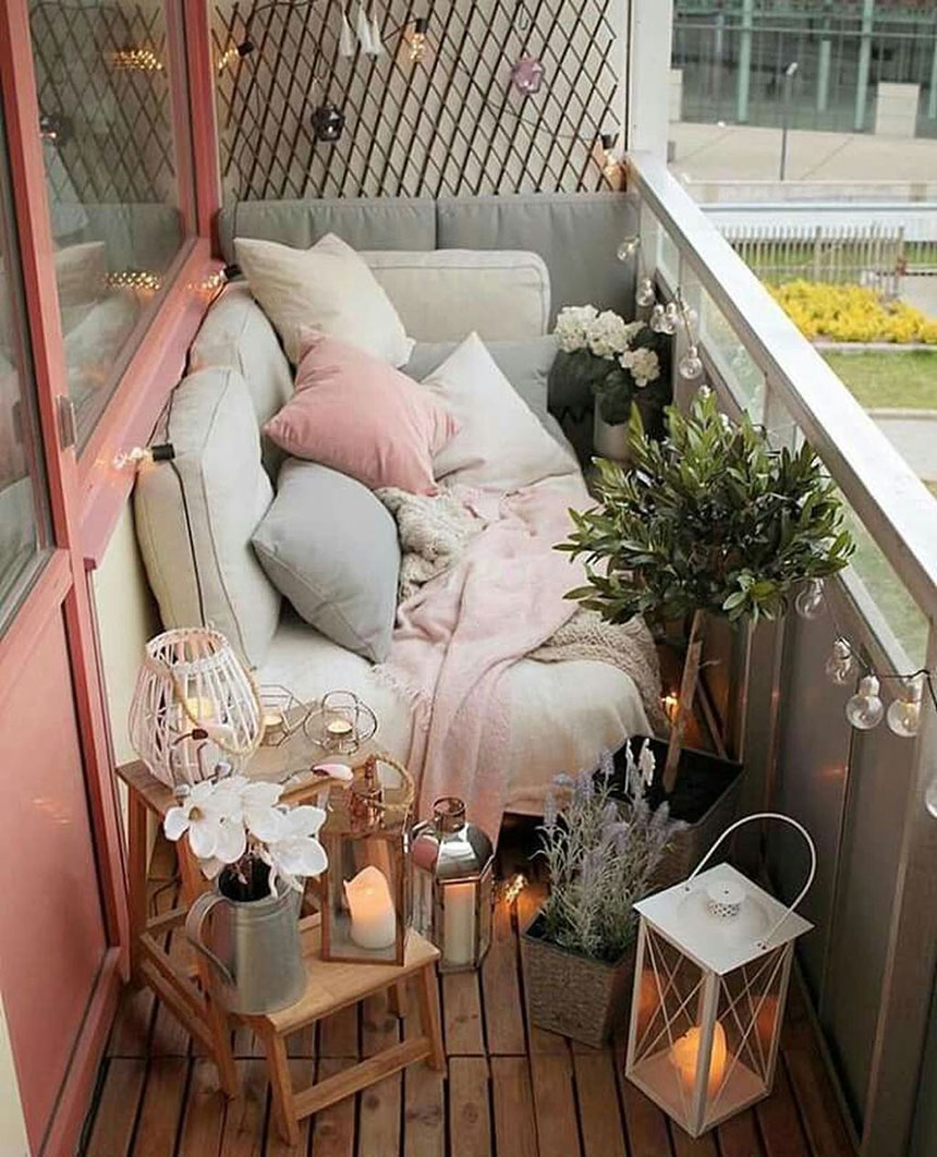 Small Cozy Balcony