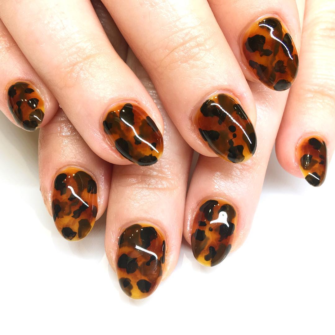 10 Beautiful Nail Designs To Wear This Fall