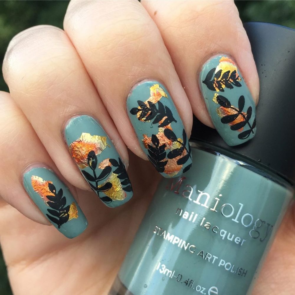 10 Beautiful Nail Designs To Wear This Fall