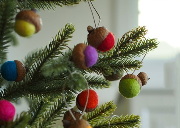 7 DIY Felting Projects For The Holiday Season