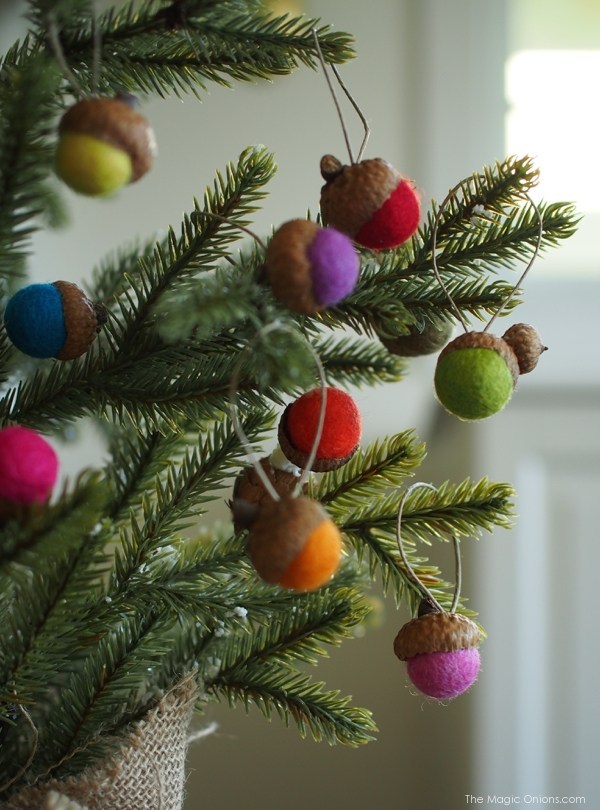 7 DIY Felting Projects For The Holiday Season