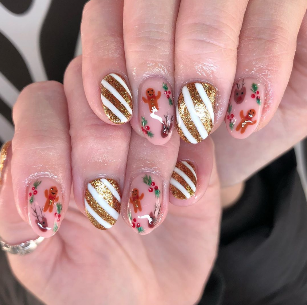 8 Delightful Holiday Nail Designs