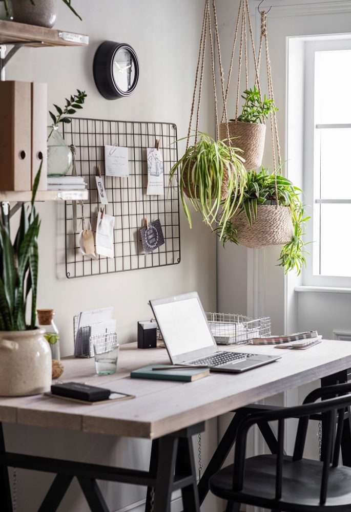 10 Creative and Cute Home Office Ideas