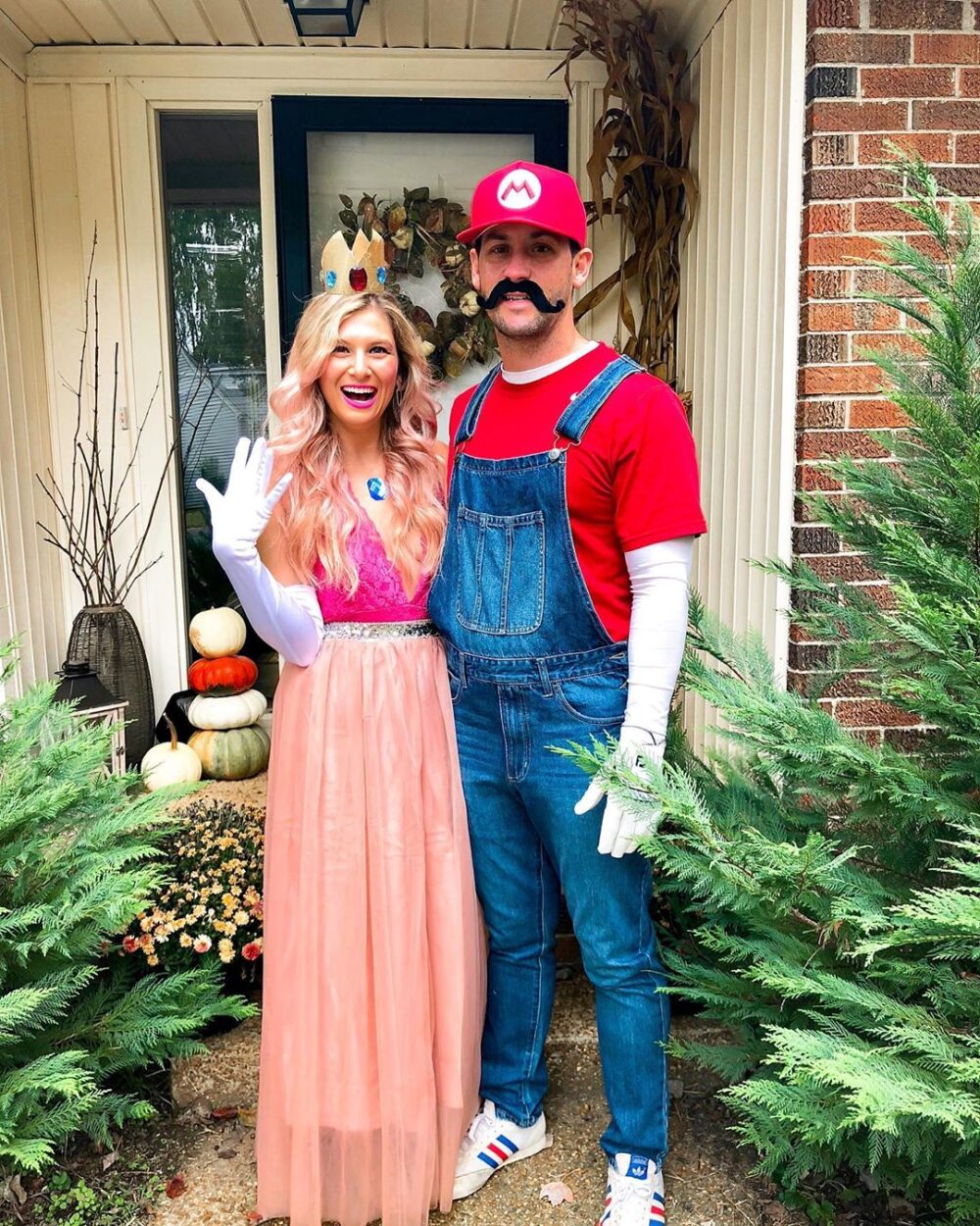 Couples Mario and Peach Costumes