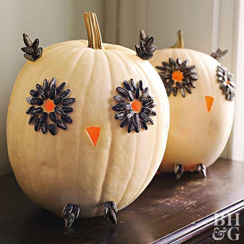 25 Crafty and Creative Pumpkin Carvings for Halloween