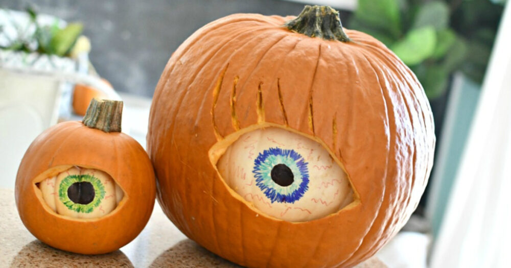 25 Crafty and Creative Pumpkin Carvings for Halloween