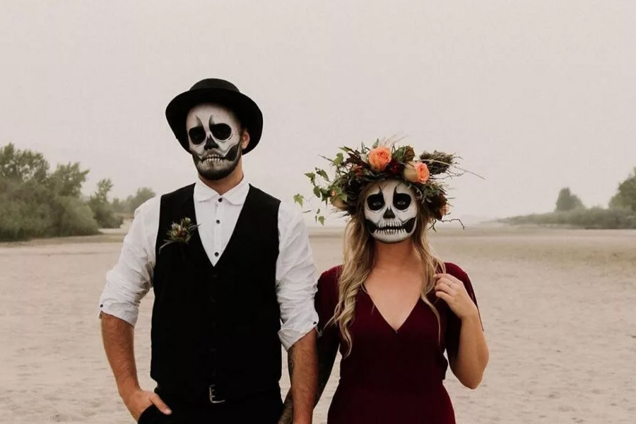 The 28 Best Couples Halloween Costume Ideas For 2023 Wonder Forest