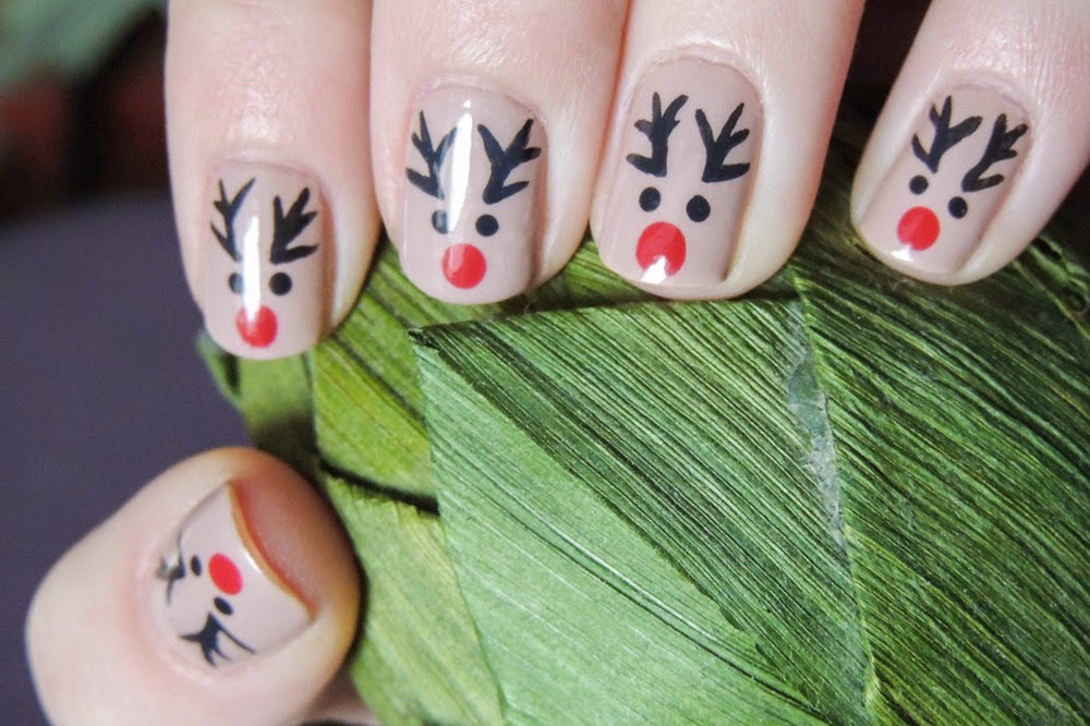15 wunderschöne festliche Nail Art Ideen