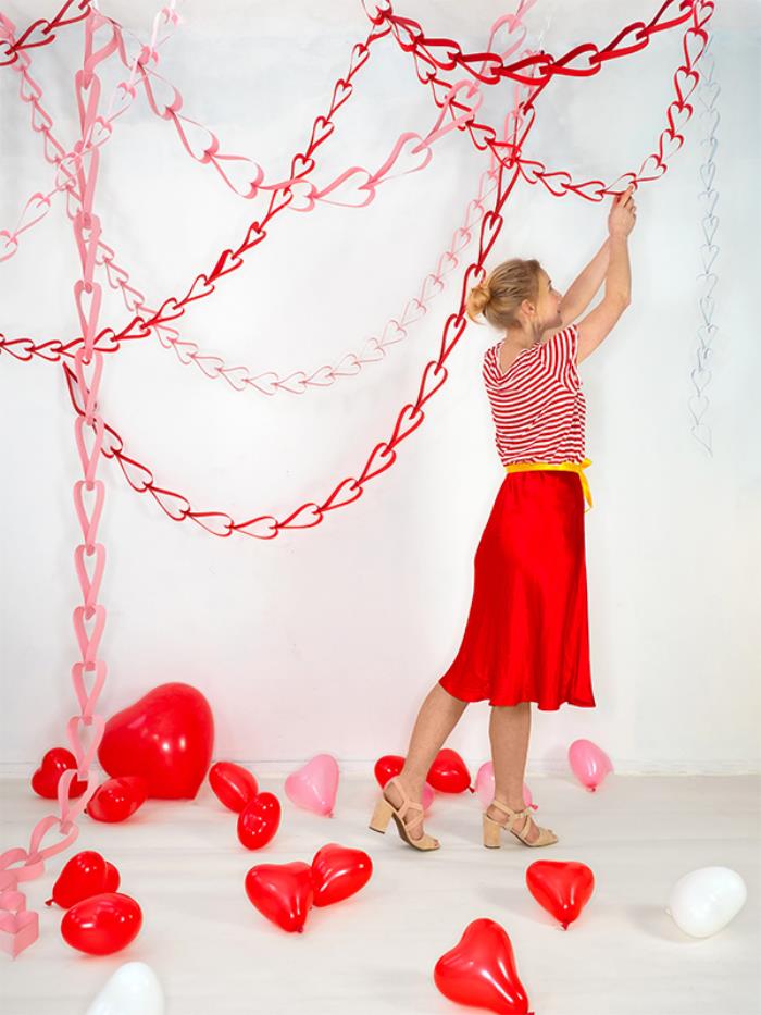 20 Valentine’s Day Crafts For Families