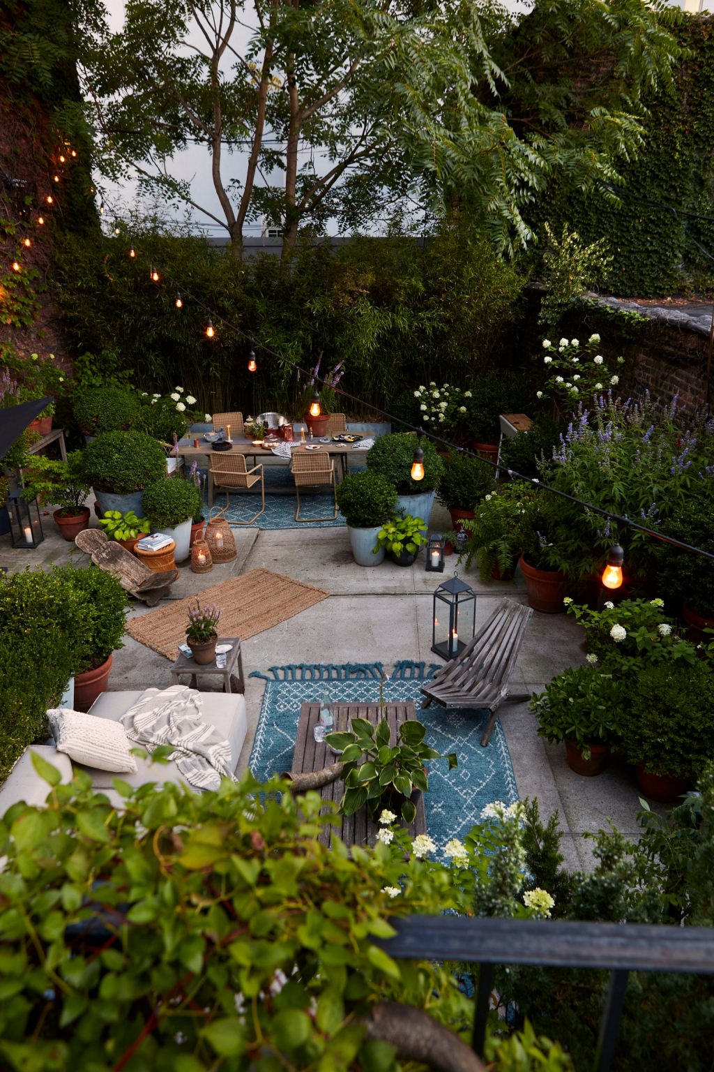 20 Super Dreamy Outdoor Spaces