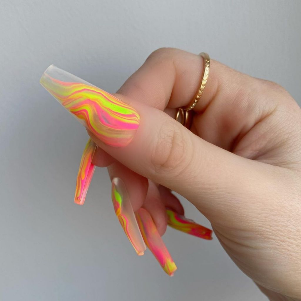 15 Bright Neon Nail Designs