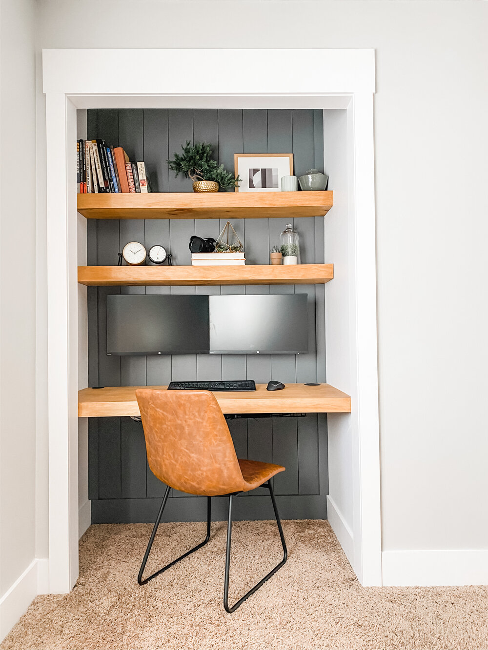 Tips and Tricks for Creating a Cloffice - AKA a Closet Office