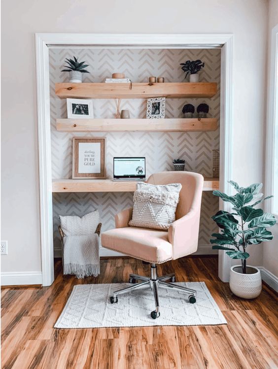 Tips and Tricks for Creating a Cloffice - AKA a Closet Office