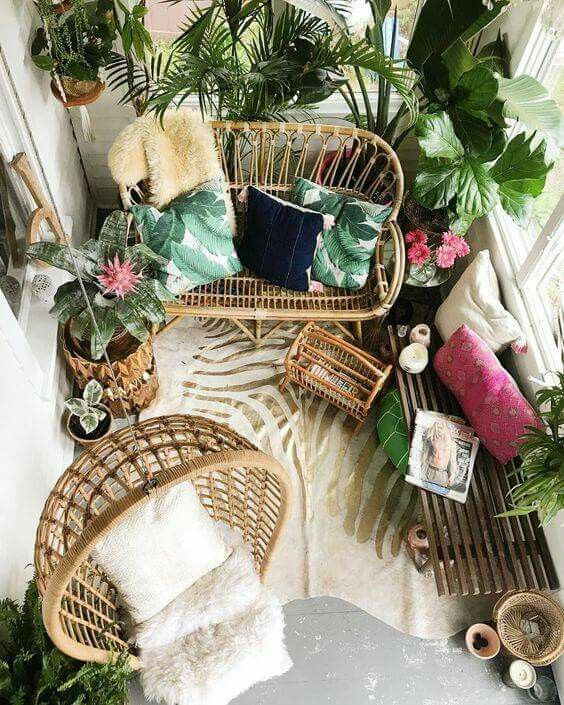 15 Decor Ideas for Small Outdoor Spaces