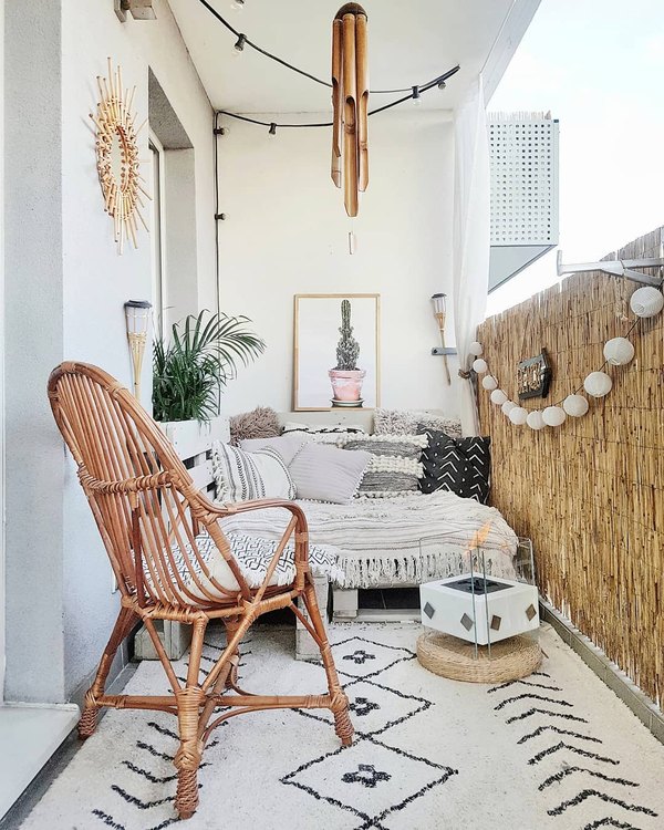 15 Decor Ideas for Small Outdoor Spaces