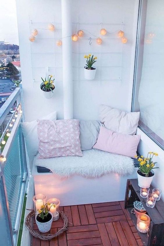 15 Decor Ideas for Small Outdoor Spaces