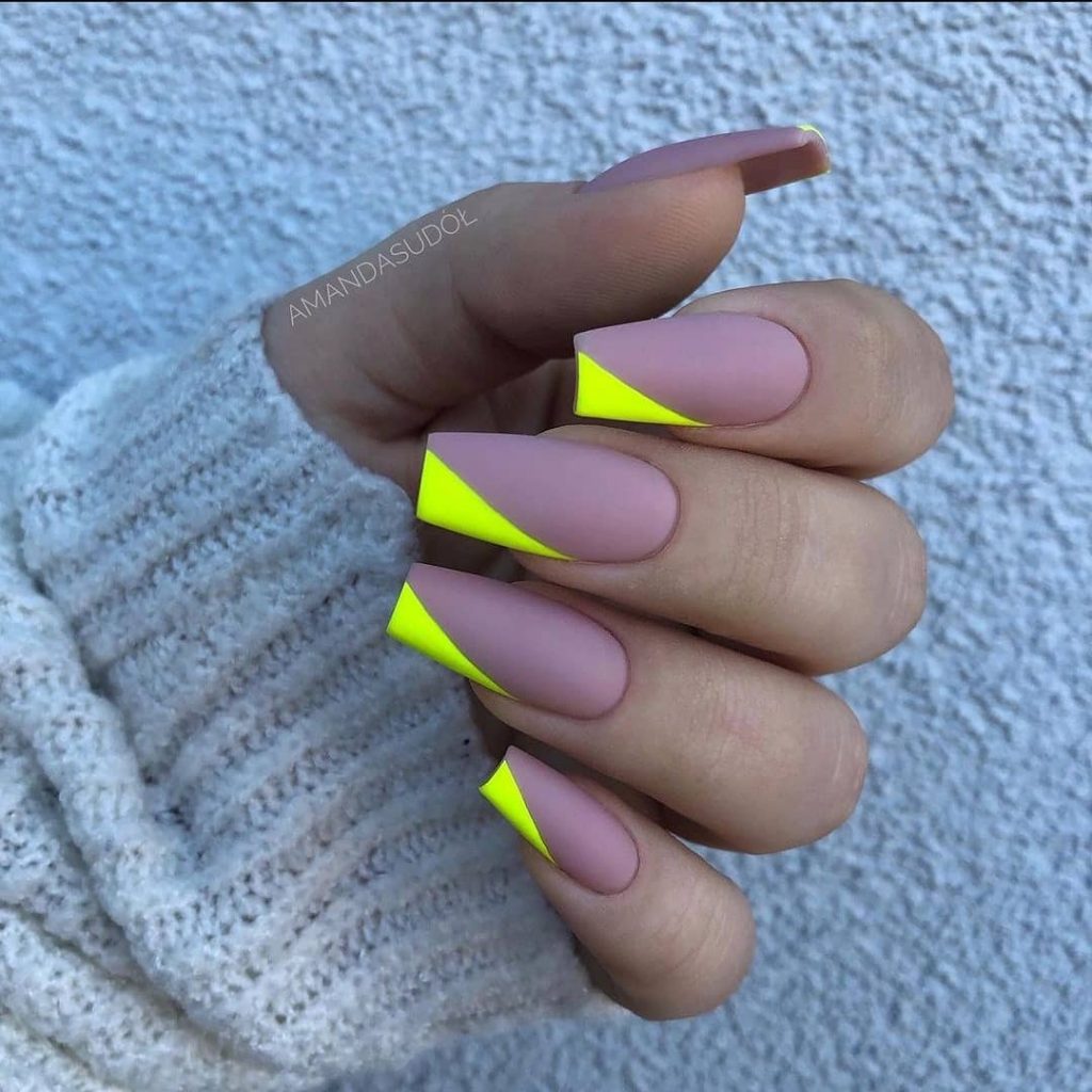 These Simple Nail Art Looks Are Perfect Year-Round