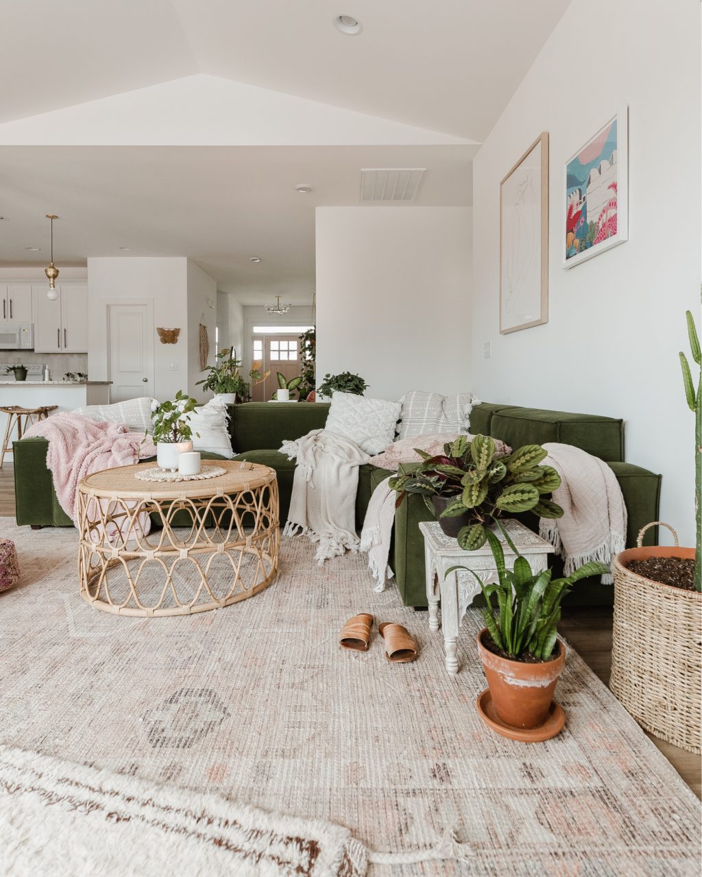 15 Cozy Boho Living Rooms You'll Love