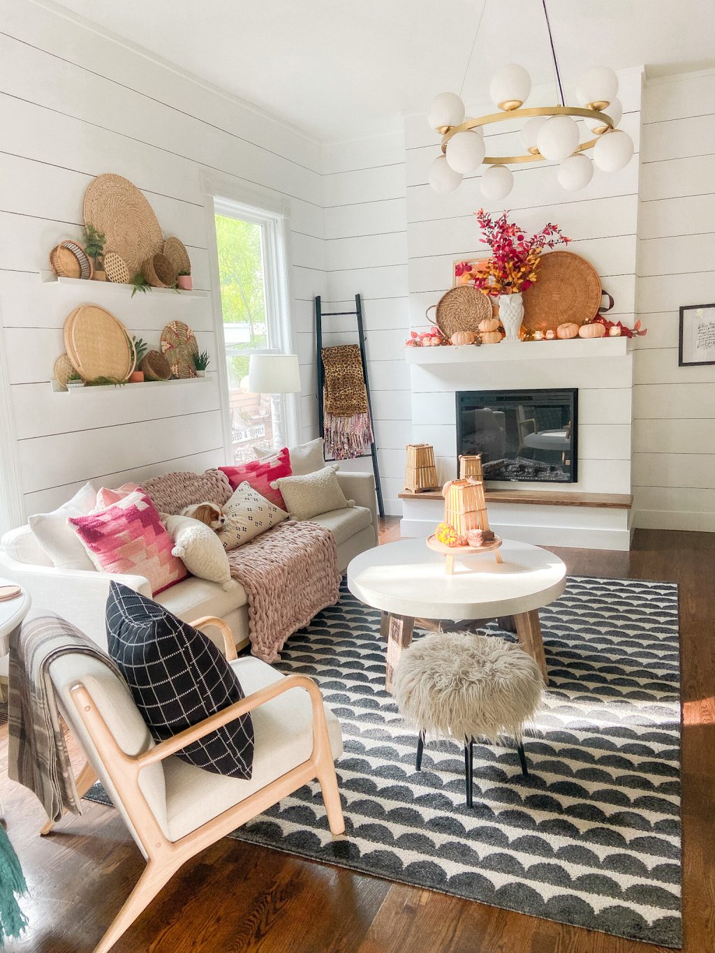 15 Cozy Boho Living Rooms You'll Love