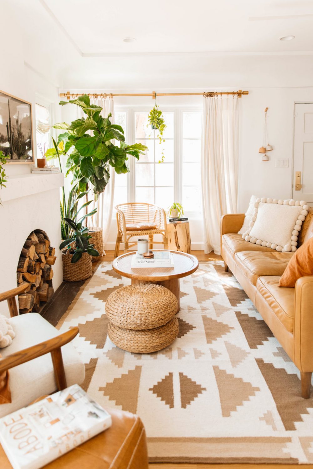 15 Cozy Boho Living Rooms You'll Love