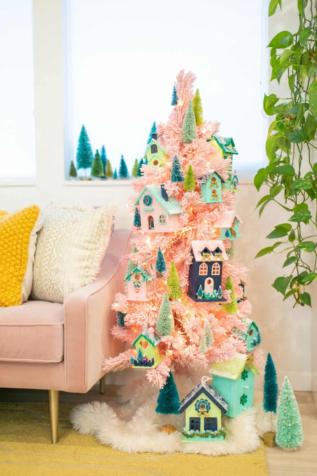 20 Gorgeous Christmas Tree Decorating Ideas for 2021