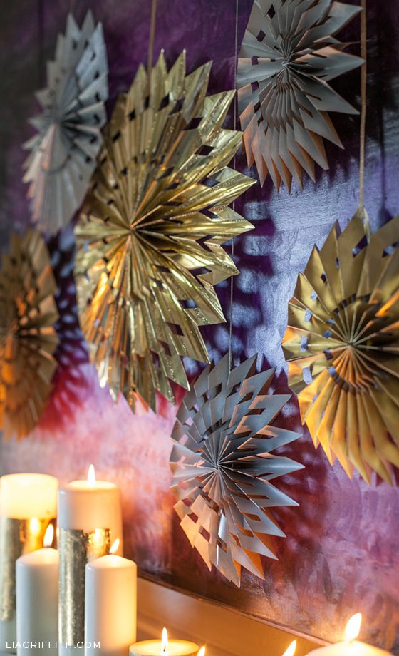 15 Dazzling New Year's Eve Party Decor Ideas
