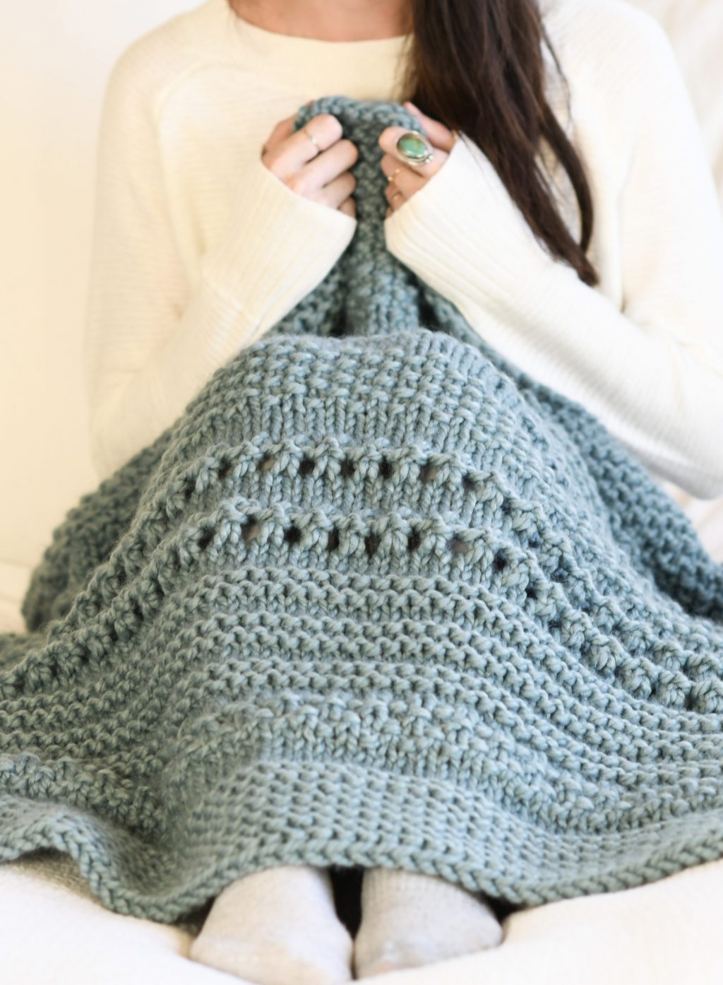 15 Cozy Knitting Blankets You Can Make this Season