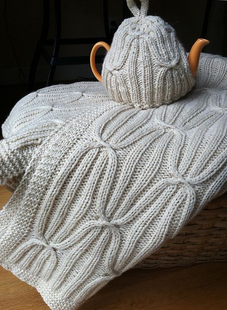 15 Cozy Knitting Blankets You Can Make this Season