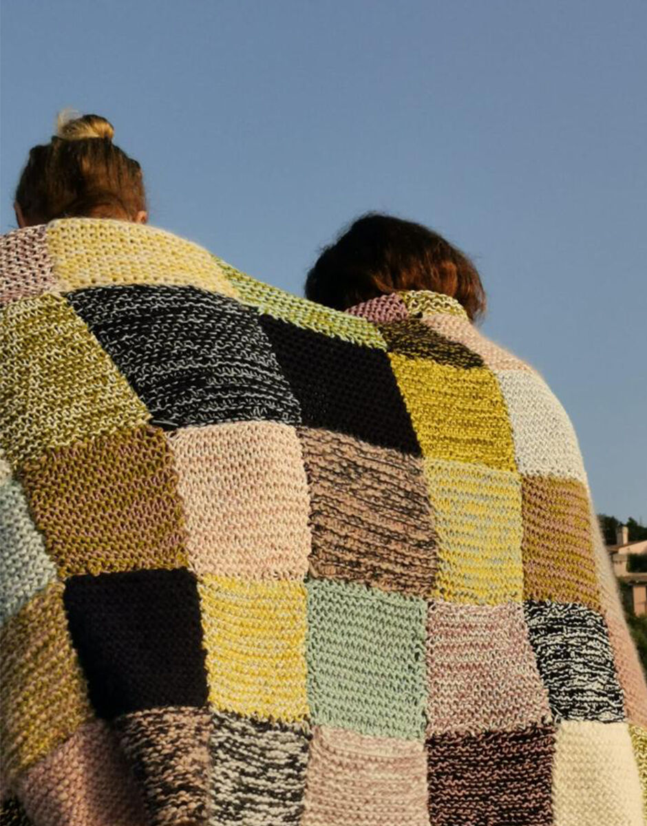 15 Cozy Knitting Blankets You Can Make this Season