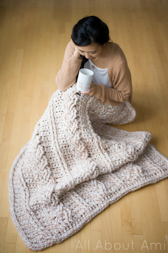 15 Cozy Knitting Blankets You Can Make this Season