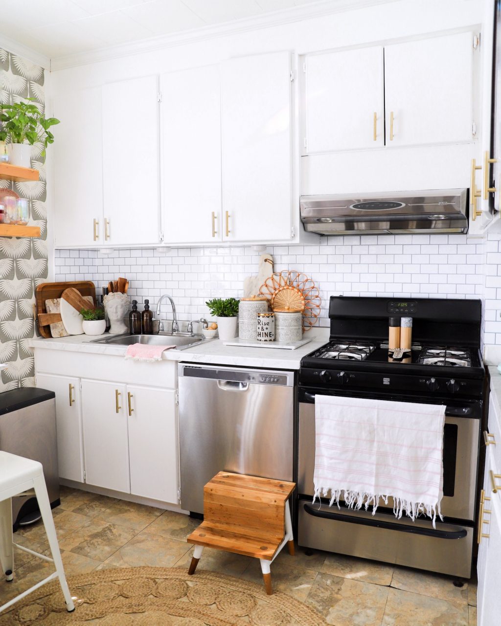 Farmhouse Style Kitchen Decor - Rooms For Rent blog