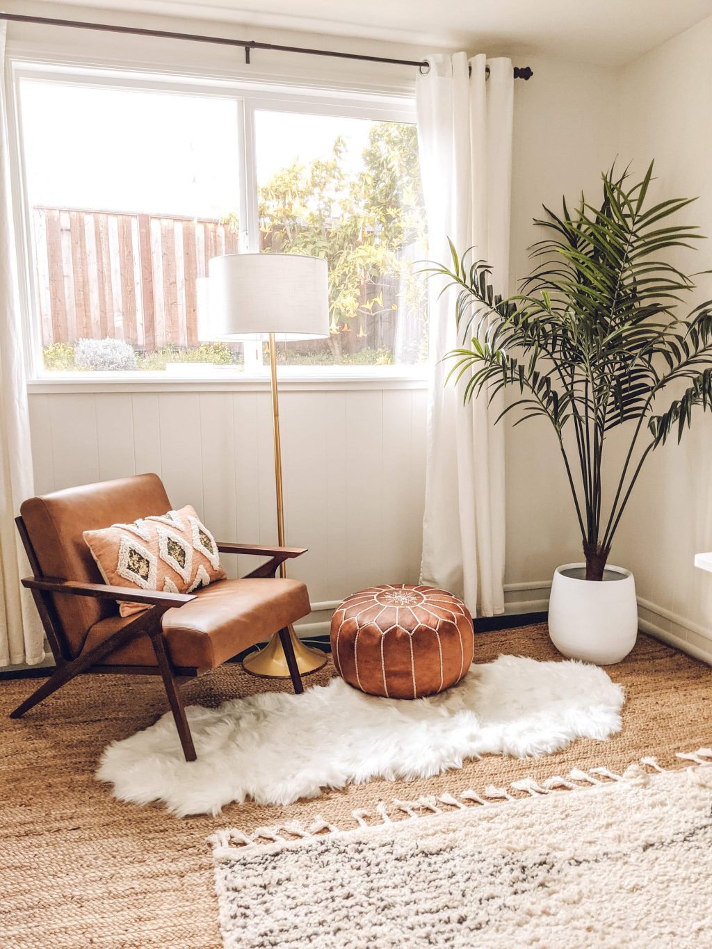 10 Renter-Friendly Studio Apartment Storage Ideas