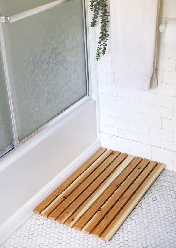 How to Turn Your Bathroom Into a Home Spa