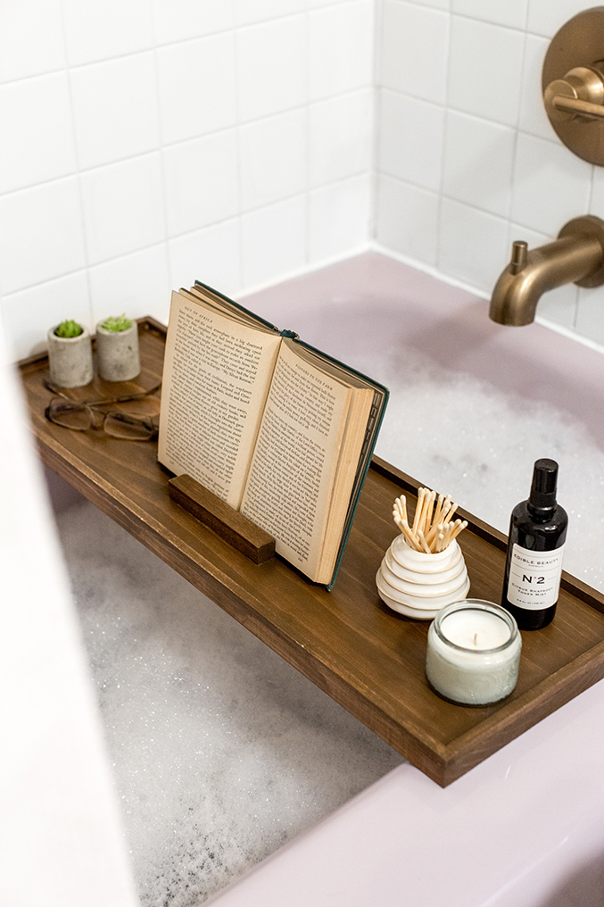 How to Turn Your Bathroom Into a Home Spa
