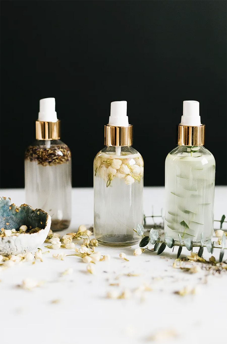 How to Turn Your Bathroom Into a Home Spa