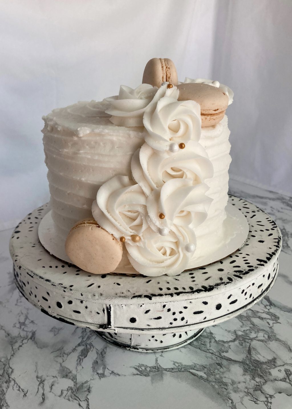 The Ultimate Beginner's Guide to Cake Decorating