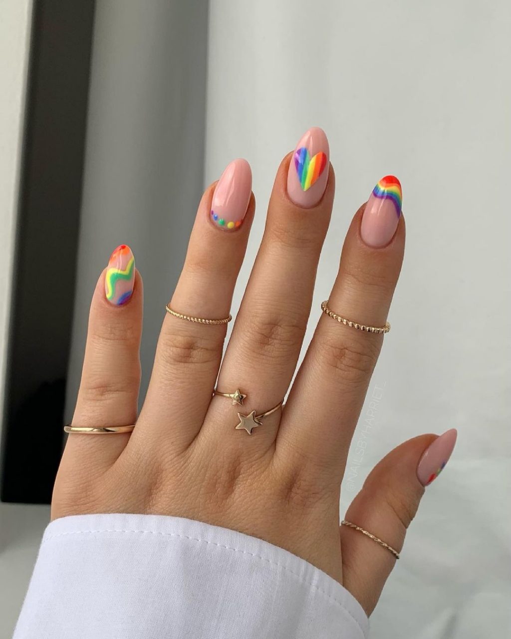 20 Pool Party Inspired Summer Nail Art Ideas