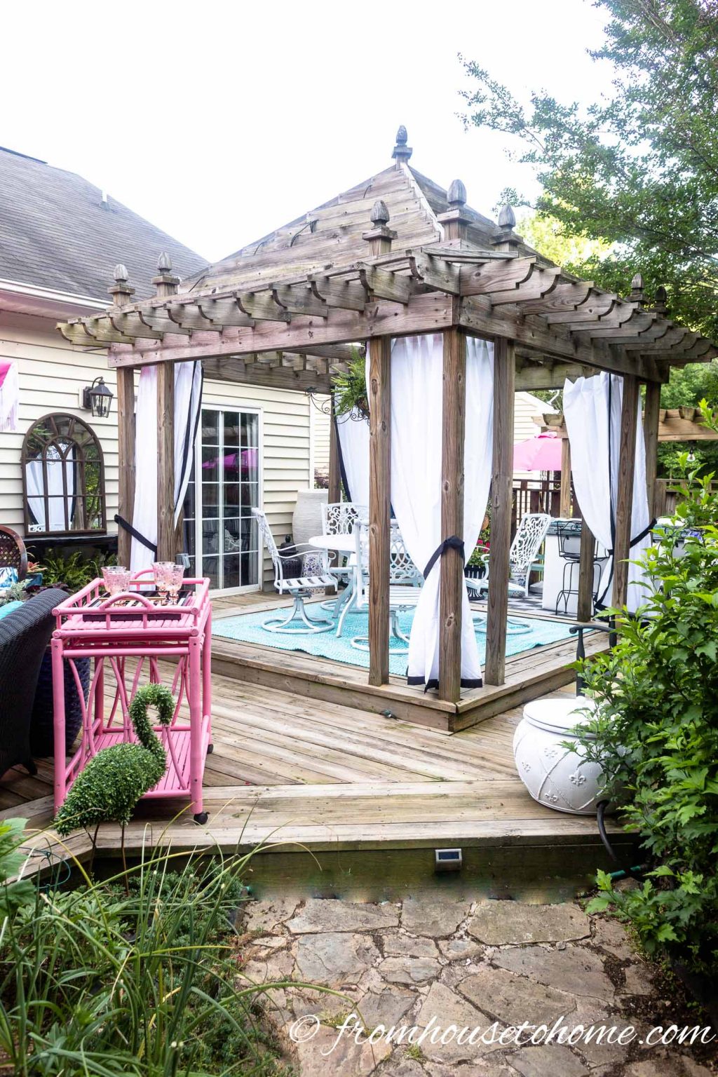 12 Deck Makeovers You'll Swoon Over