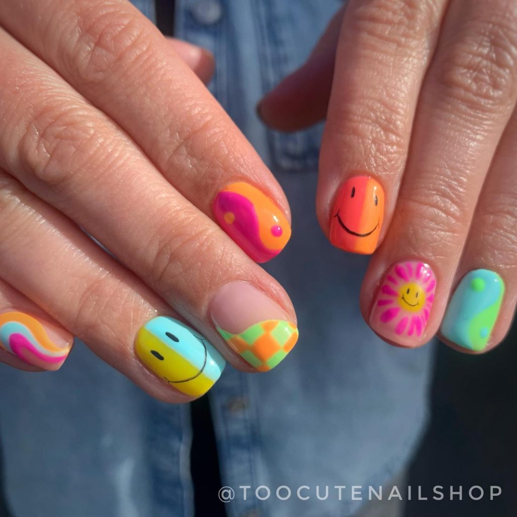 20 Pool Party Inspired Summer Nail Art Ideas