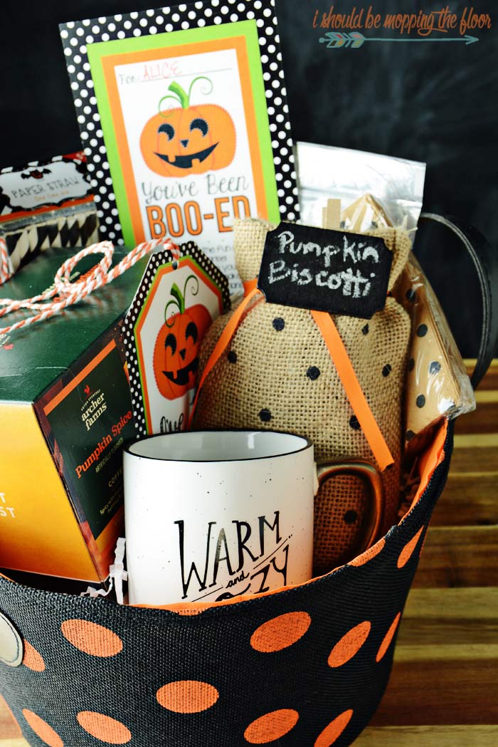 15 Spooky Gift Baskets for Halloween