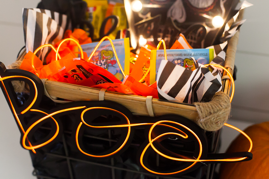 15 Spooky Gift Baskets for Halloween