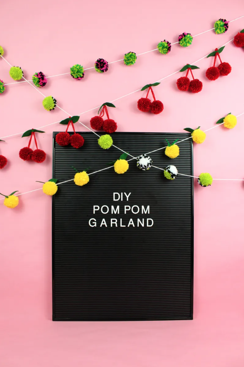 17 Creative DIY Pom Pom Garland Ideas