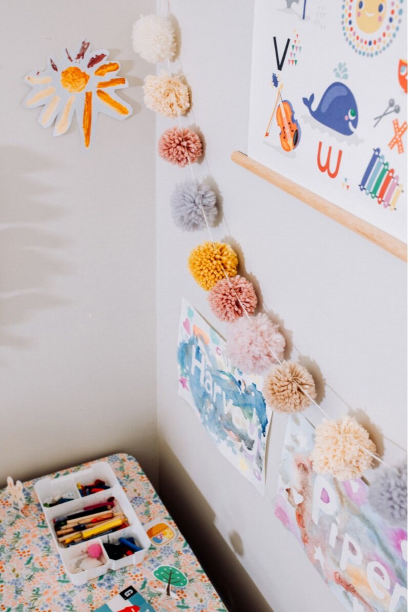 17 Creative DIY Pom Pom Garland Ideas