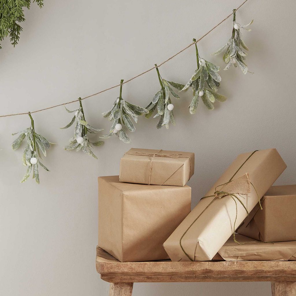 Neutral and Natural Christmas Decor Ideas for 2022